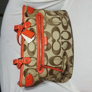 COACH Daisy Outline Signature Emma Tote - Khaki/Brown/Vermillion